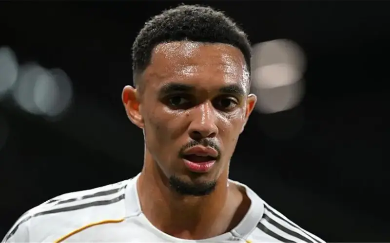 تقارير: 6 مزايا لبديل أرنولد المحتمل في ريال مدريد